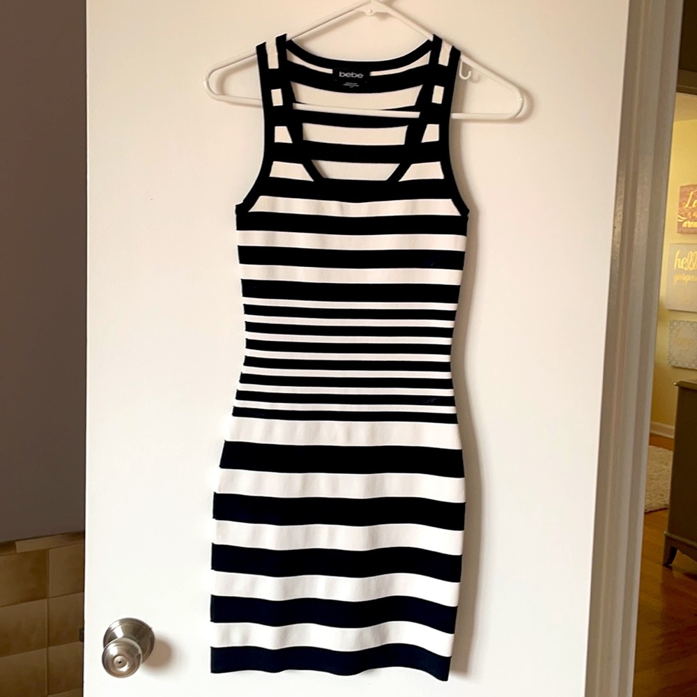 Bebe bodycon b&w dress size small - Picture 2 of 2